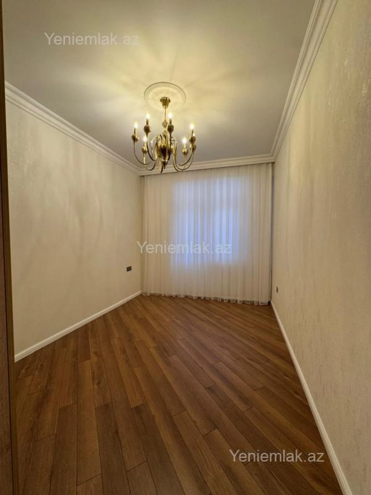 Satılır 3 otaqlı yeni tikili 105 m²