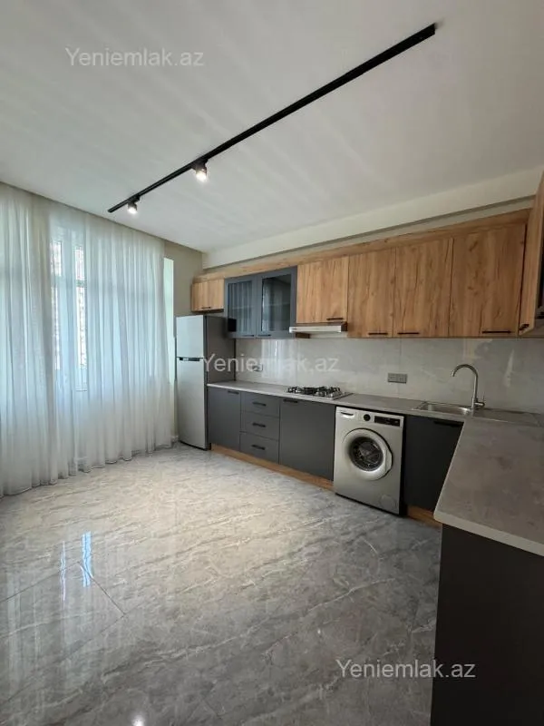 Satılır 3 otaqlı yeni tikili 105 m²