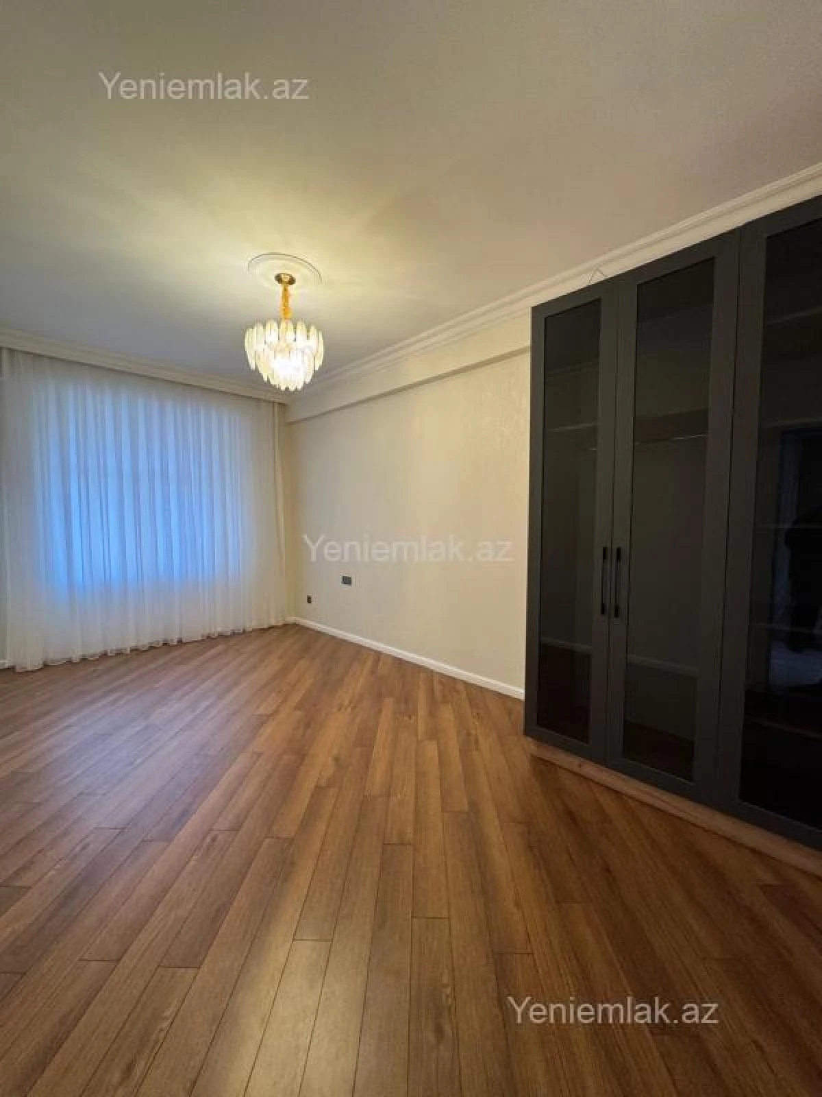 Satılır 3 otaqlı yeni tikili 105 m²
