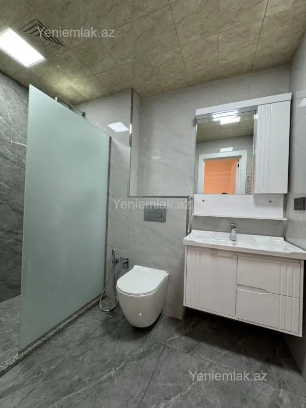 Satılır 3 otaqlı yeni tikili 105 m²