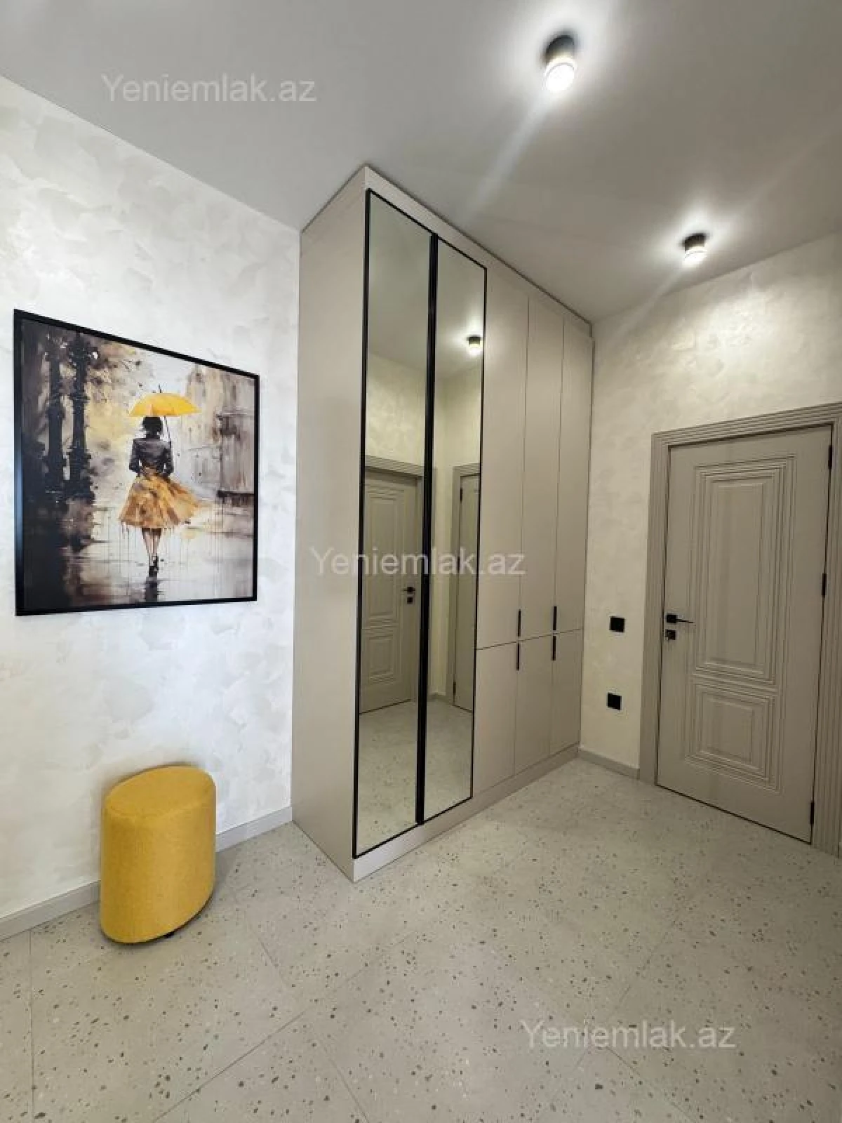 Satılır 3 otaqlı yeni tikili 70 m²