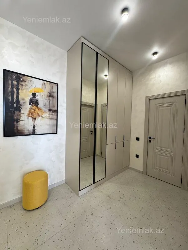 Satılır 3 otaqlı yeni tikili 70 m²