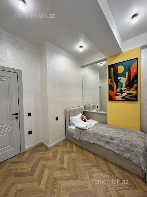 Satılır 3 otaqlı yeni tikili 70 m²