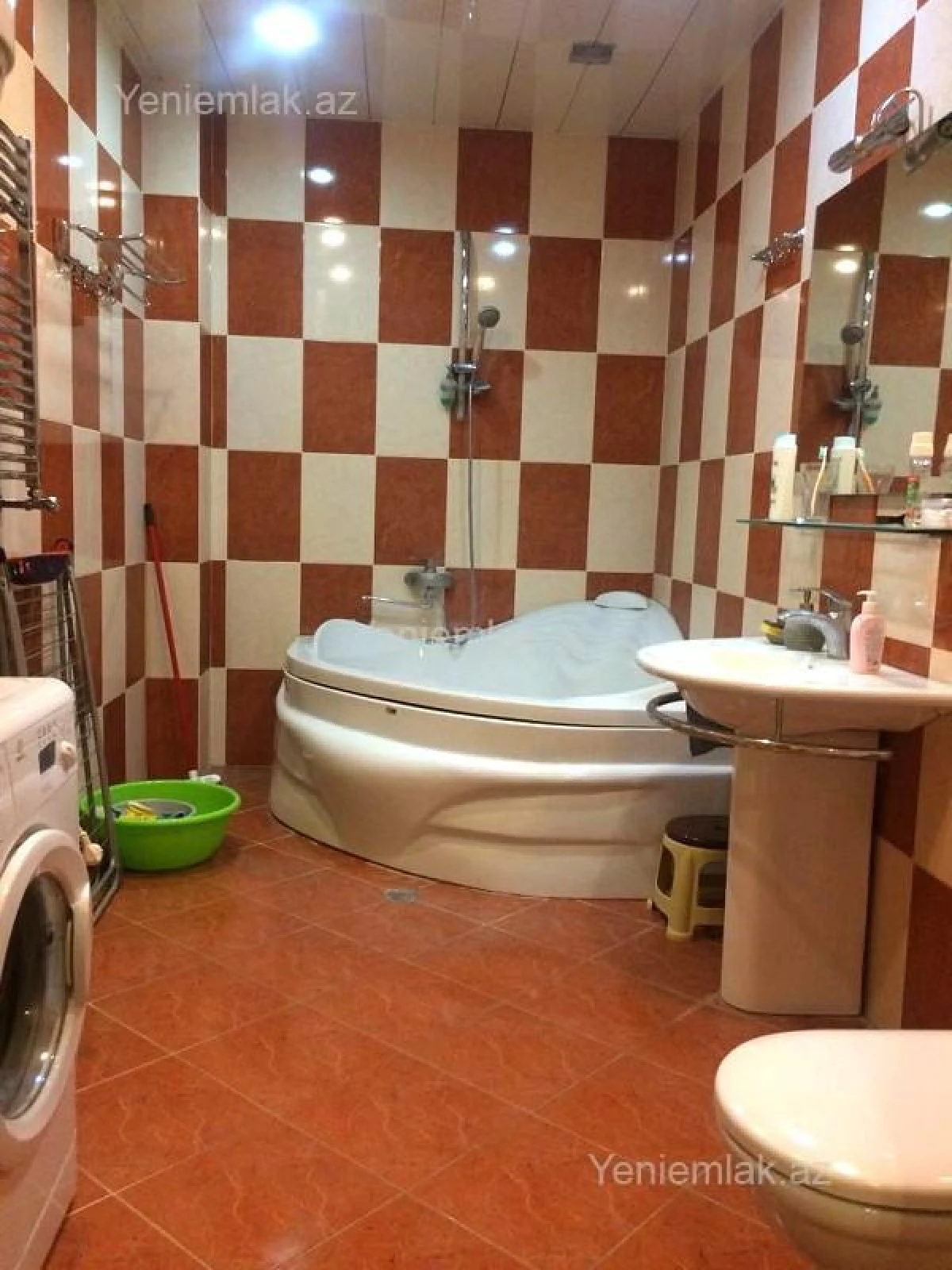 Satılır 3 otaqlı yeni tikili 105 m²