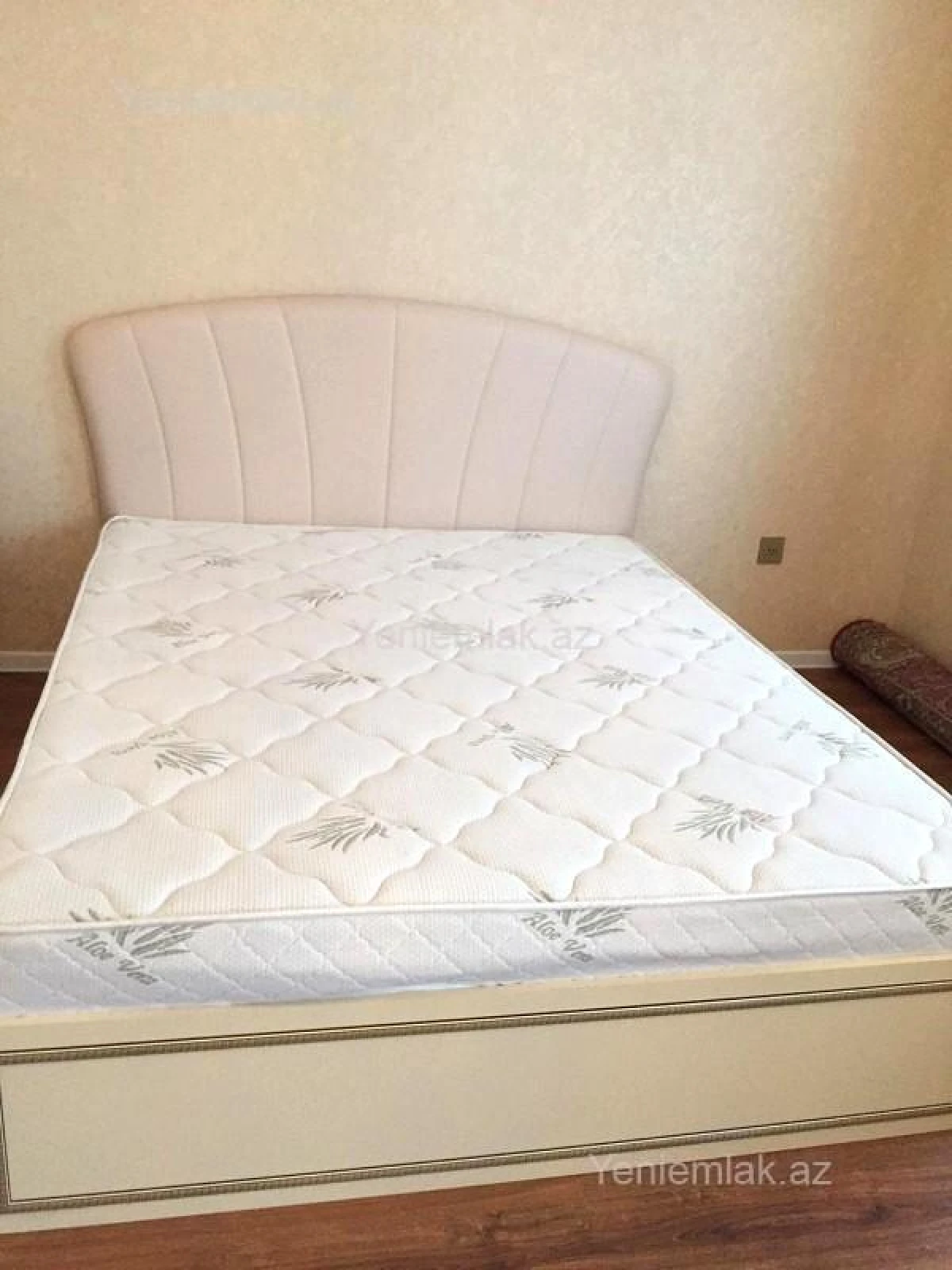 Satılır 3 otaqlı yeni tikili 105 m²