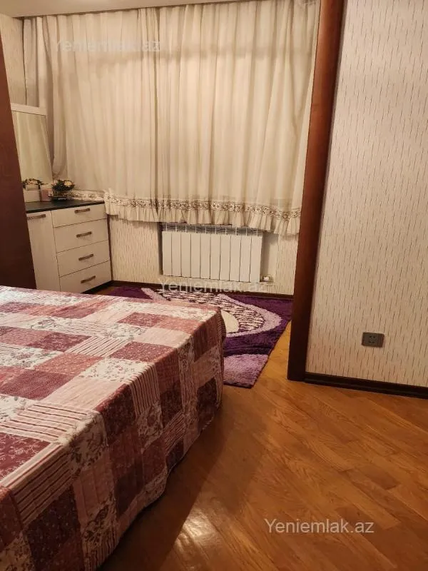 Satılır 3 otaqlı yeni tikili 80 m²