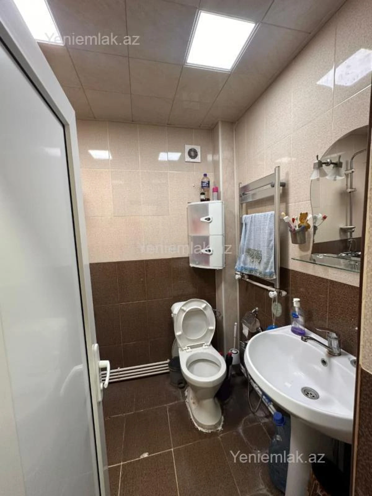 Satılır 2 otaqlı köhnə tikili 50 m²