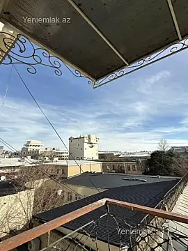 Satılır 3 otaqlı köhnə tikili 80 m²