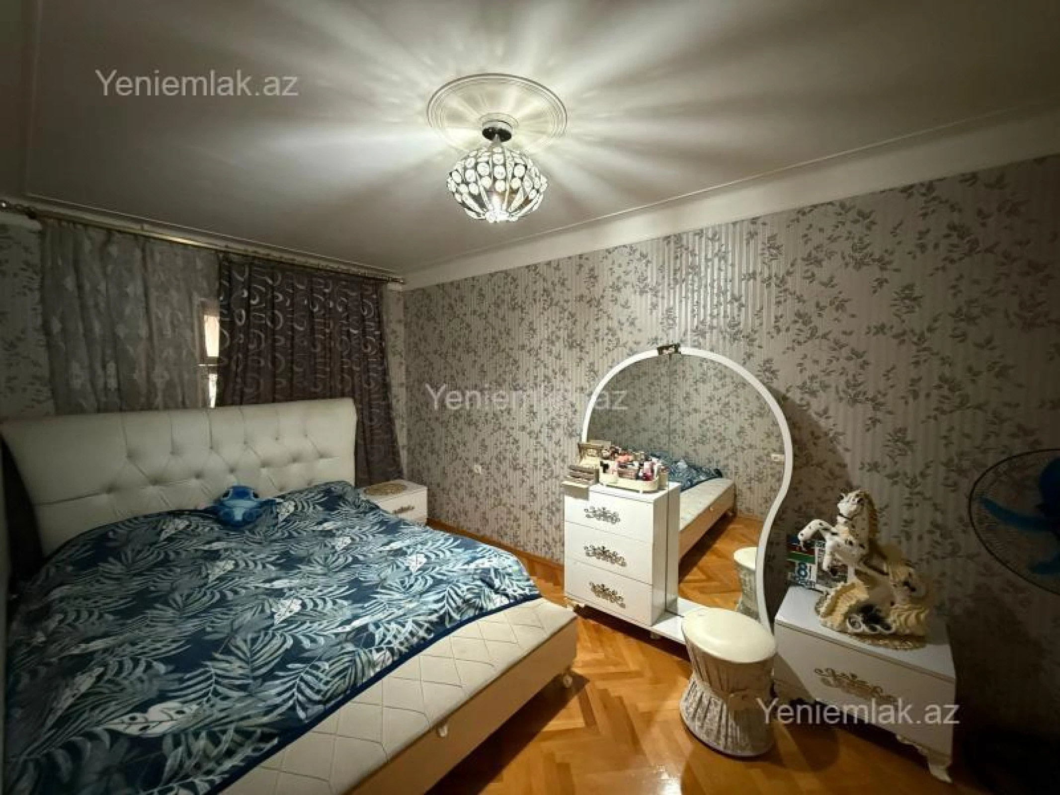 Satılır 3 otaqlı köhnə tikili 80 m²