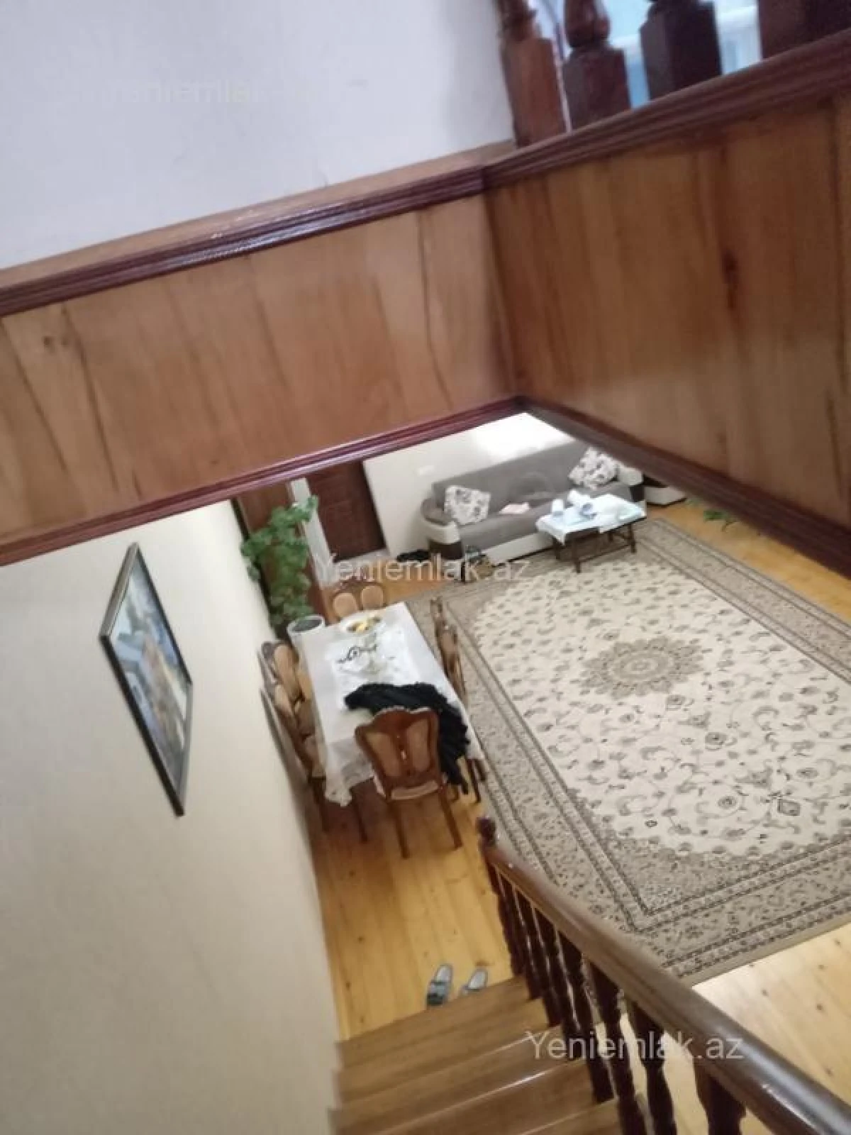 Satılır 8 otaqlı həyət evi 200 m²