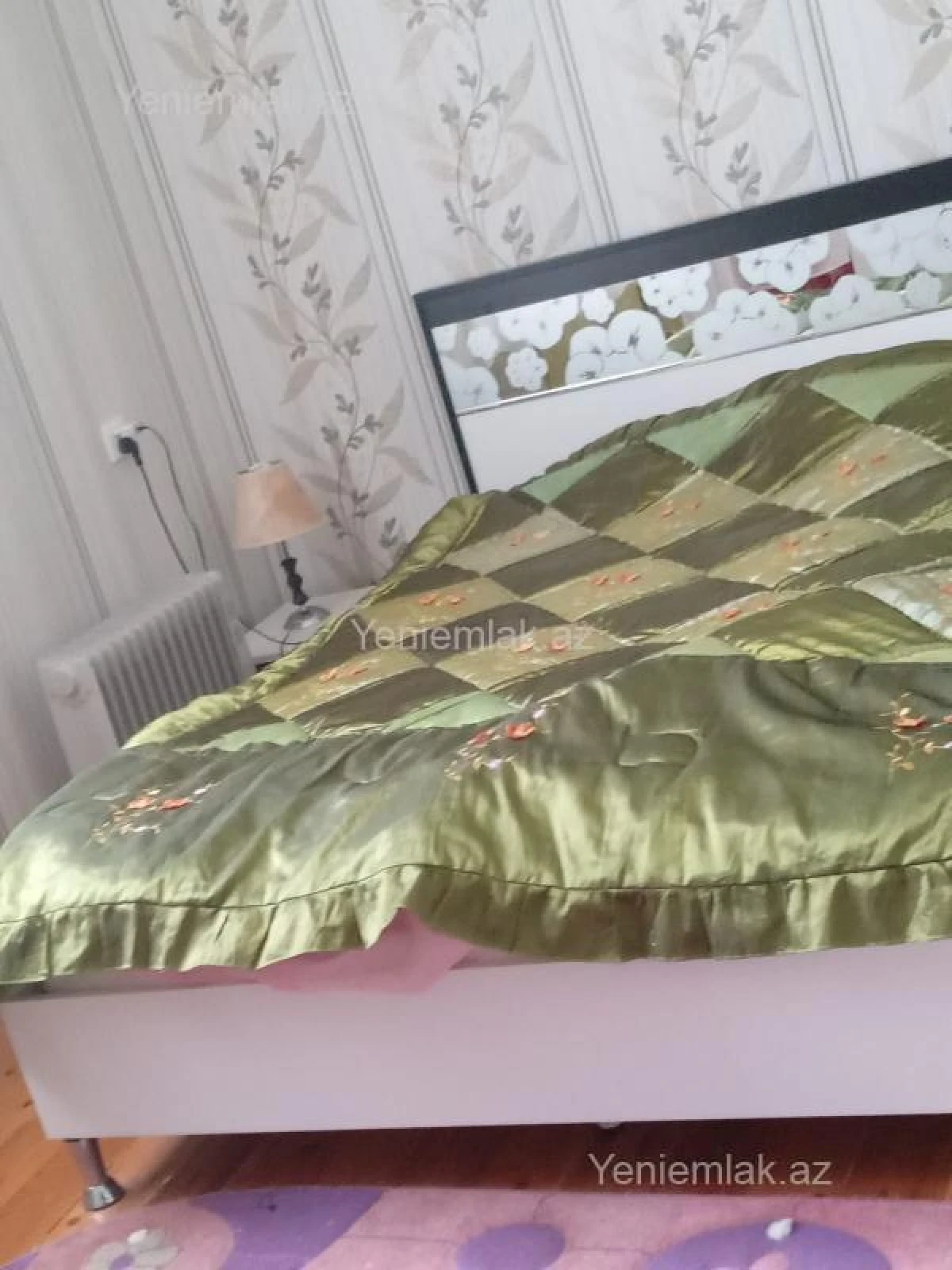 Satılır 8 otaqlı həyət evi 200 m²