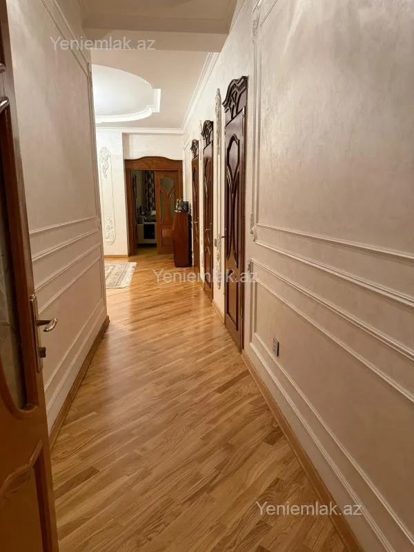 Satılır 4 otaqlı yeni tikili 203 m²