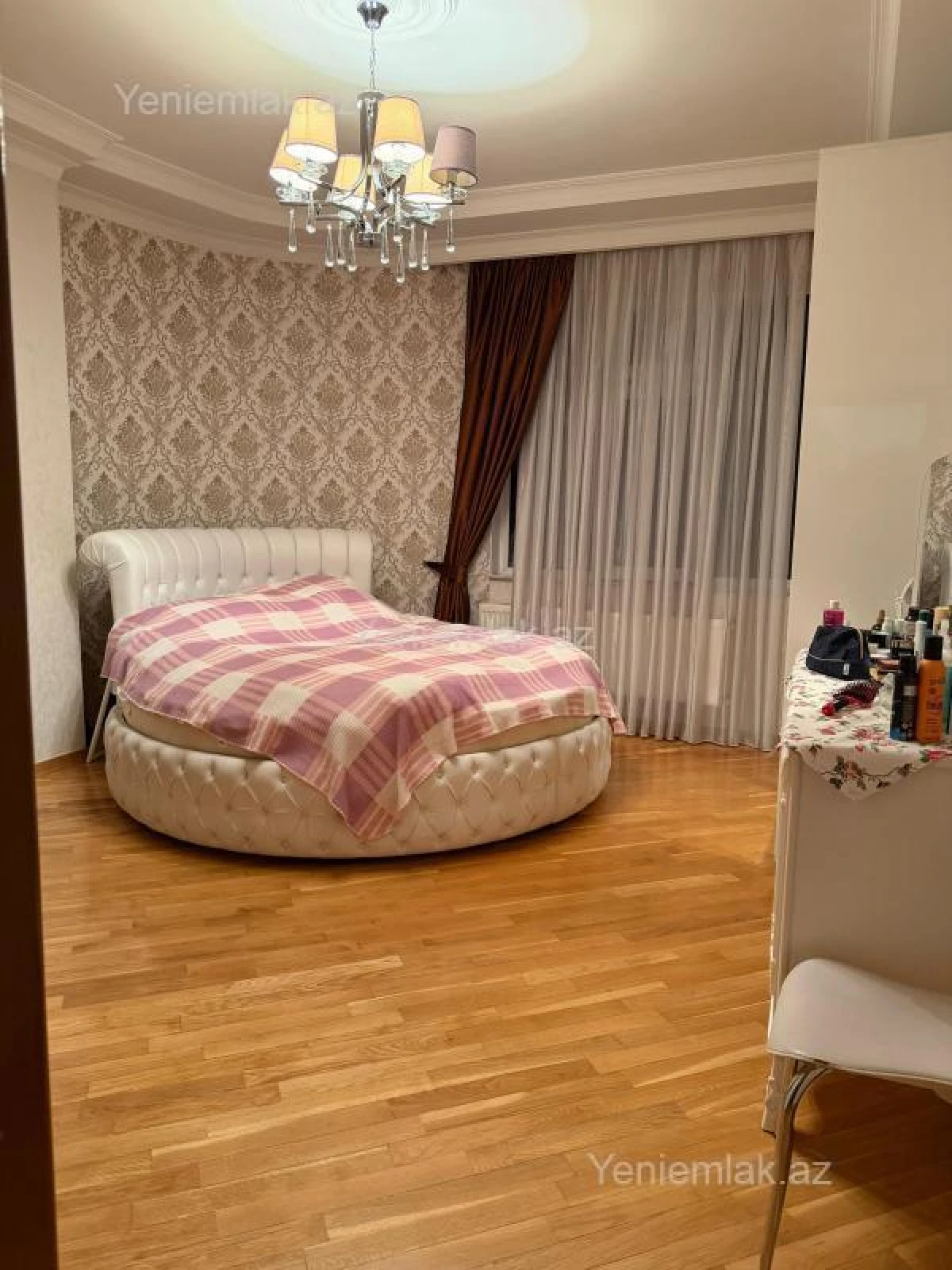 Satılır 4 otaqlı yeni tikili 203 m²