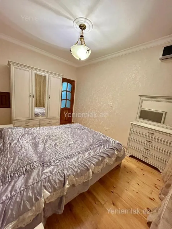 Satılır 2 otaqlı yeni tikili 60 m²