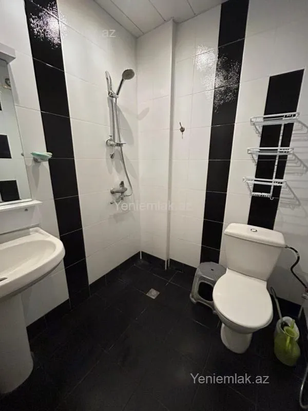 Satılır 2 otaqlı yeni tikili 60 m²