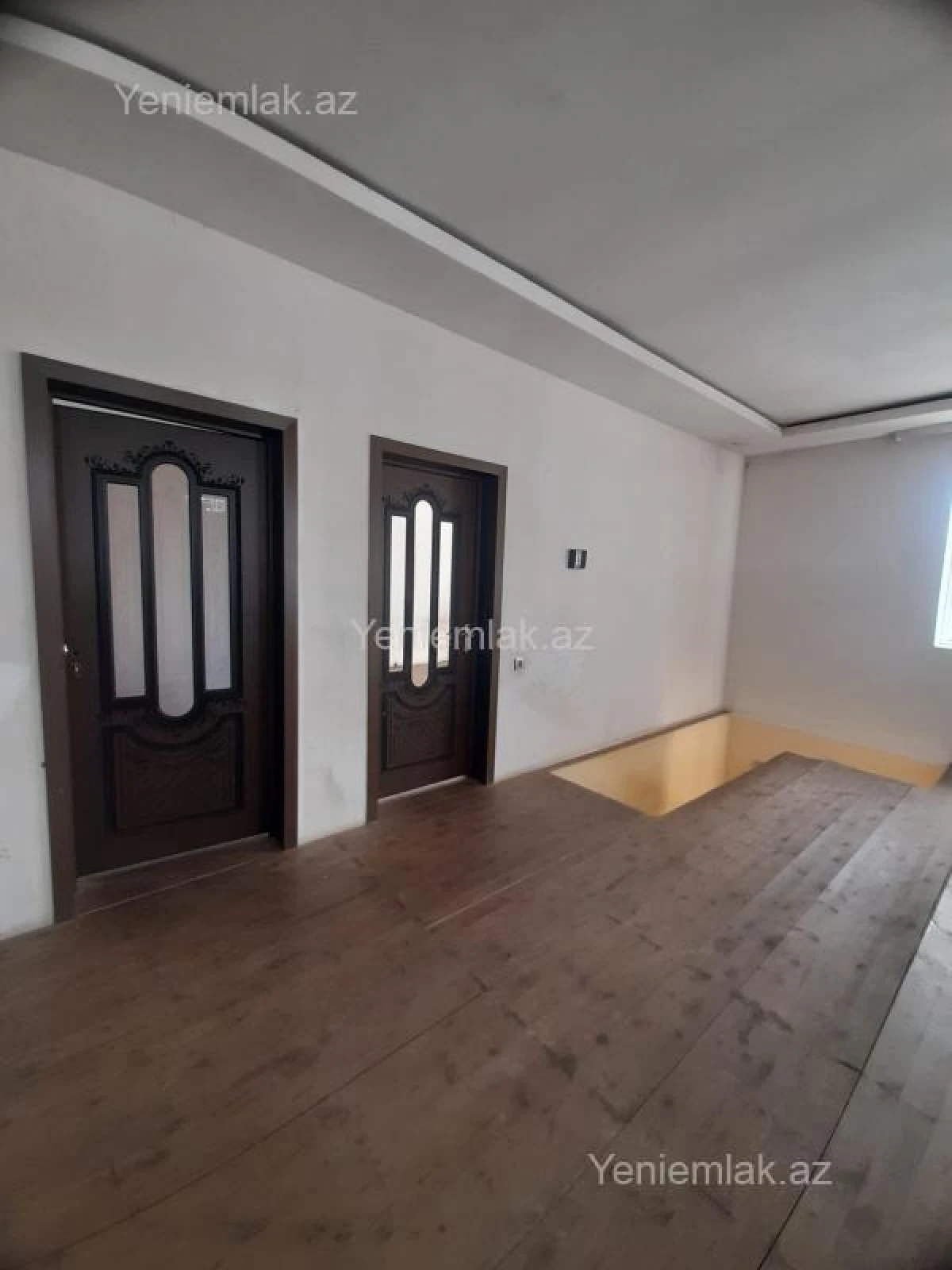 Satılır 6 otaqlı həyət evi 180 m²