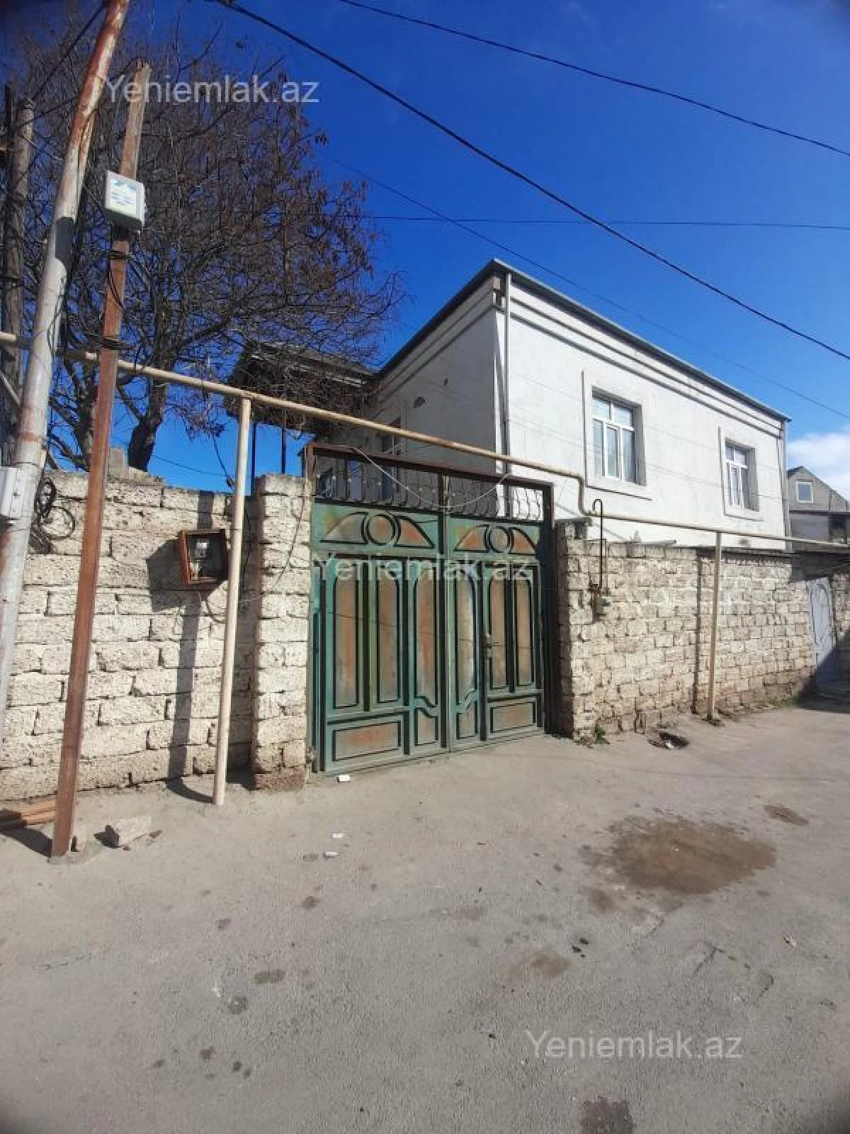 Satılır 6 otaqlı həyət evi 180 m²