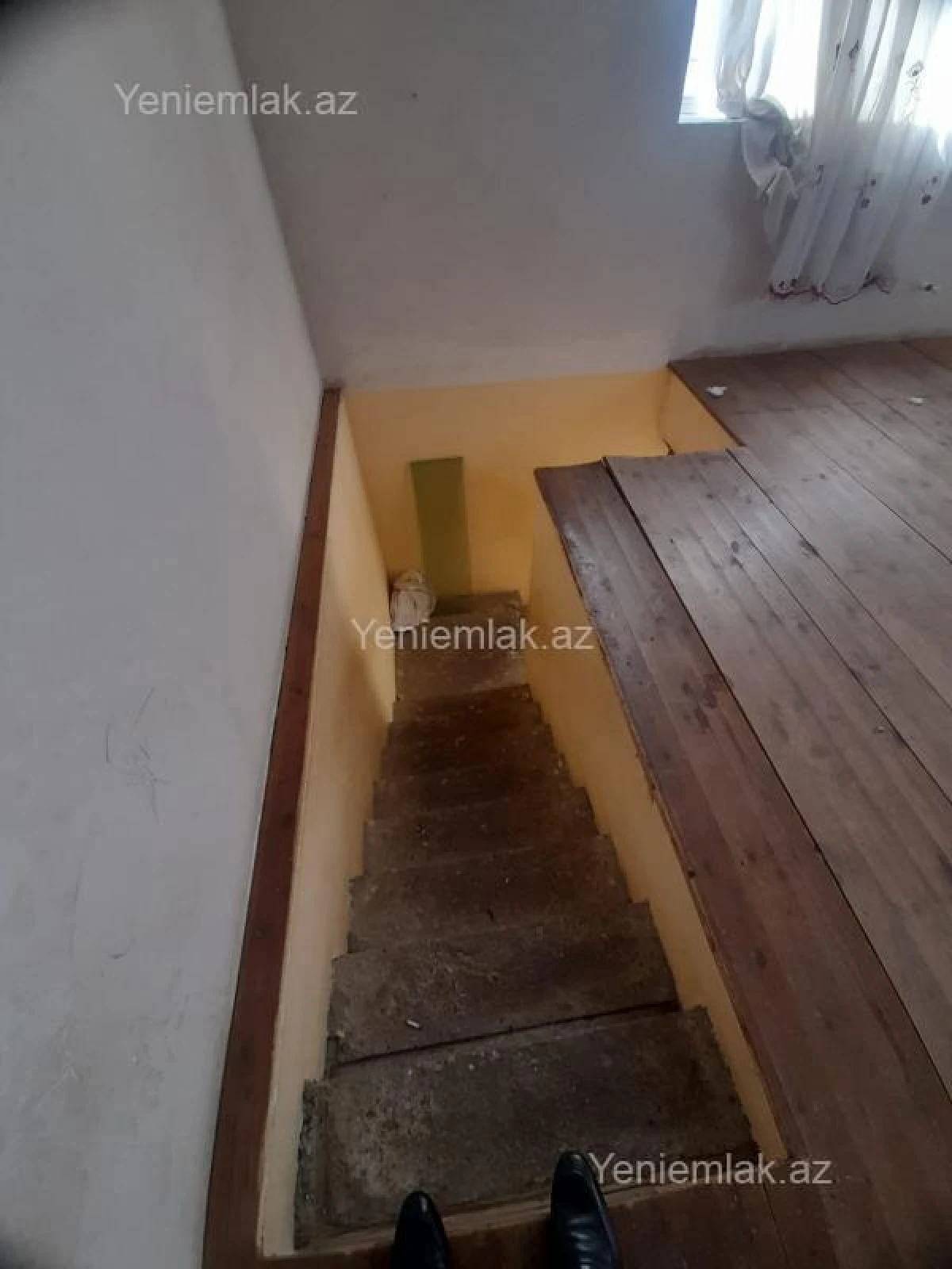 Satılır 6 otaqlı həyət evi 180 m²
