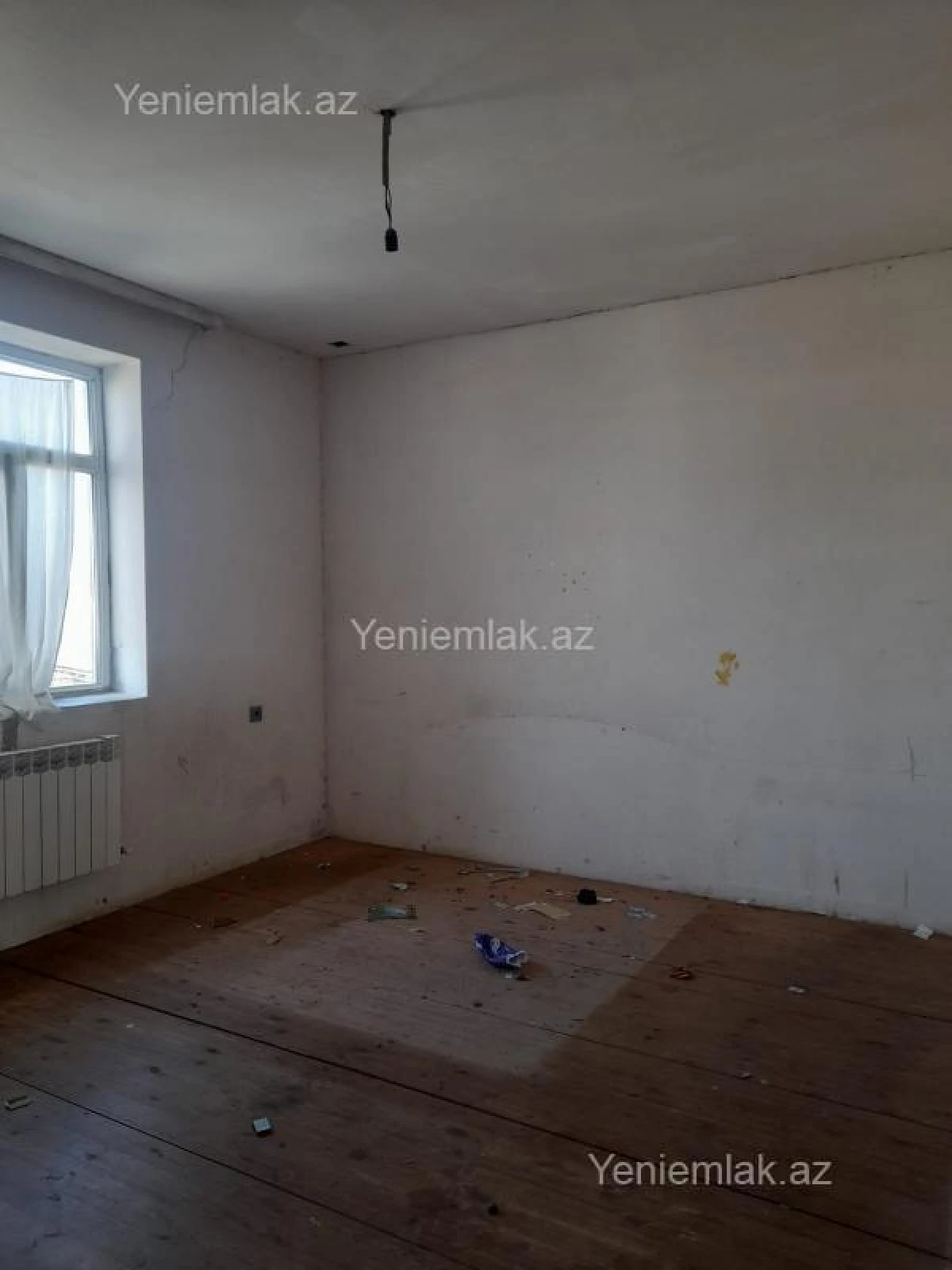 Satılır 6 otaqlı həyət evi 180 m²