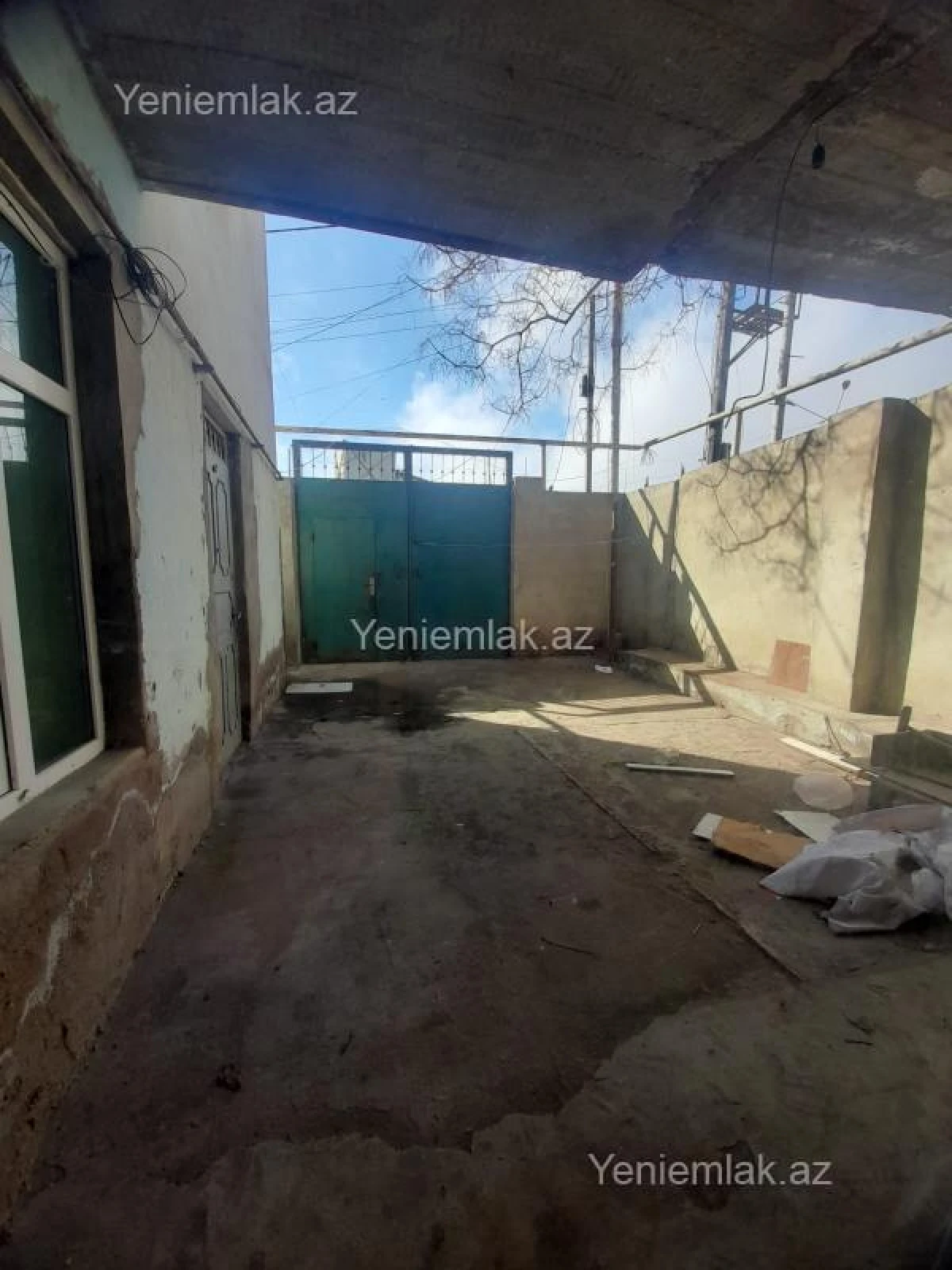 Satılır 6 otaqlı həyət evi 180 m²