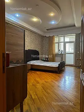 Satılır 3 otaqlı yeni tikili 138 m²