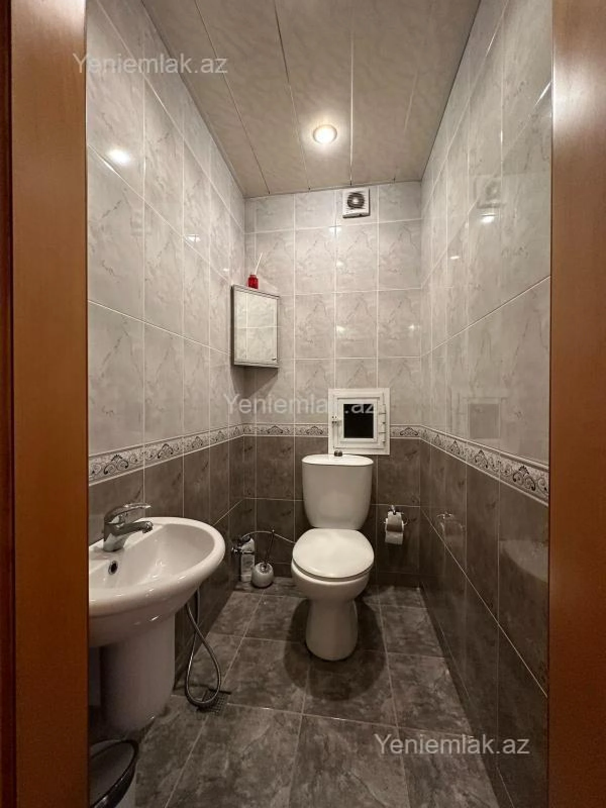 Satılır 3 otaqlı yeni tikili 138 m²