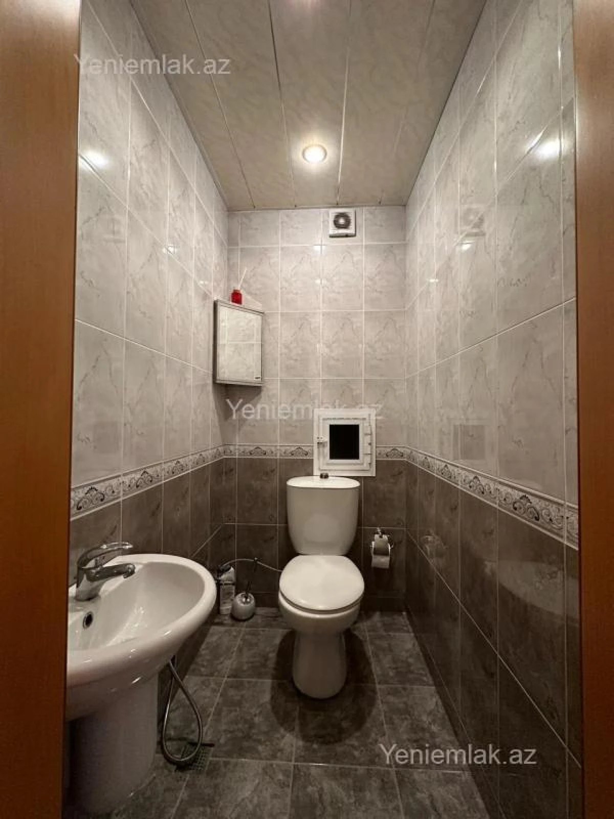 Satılır 3 otaqlı yeni tikili 138 m²