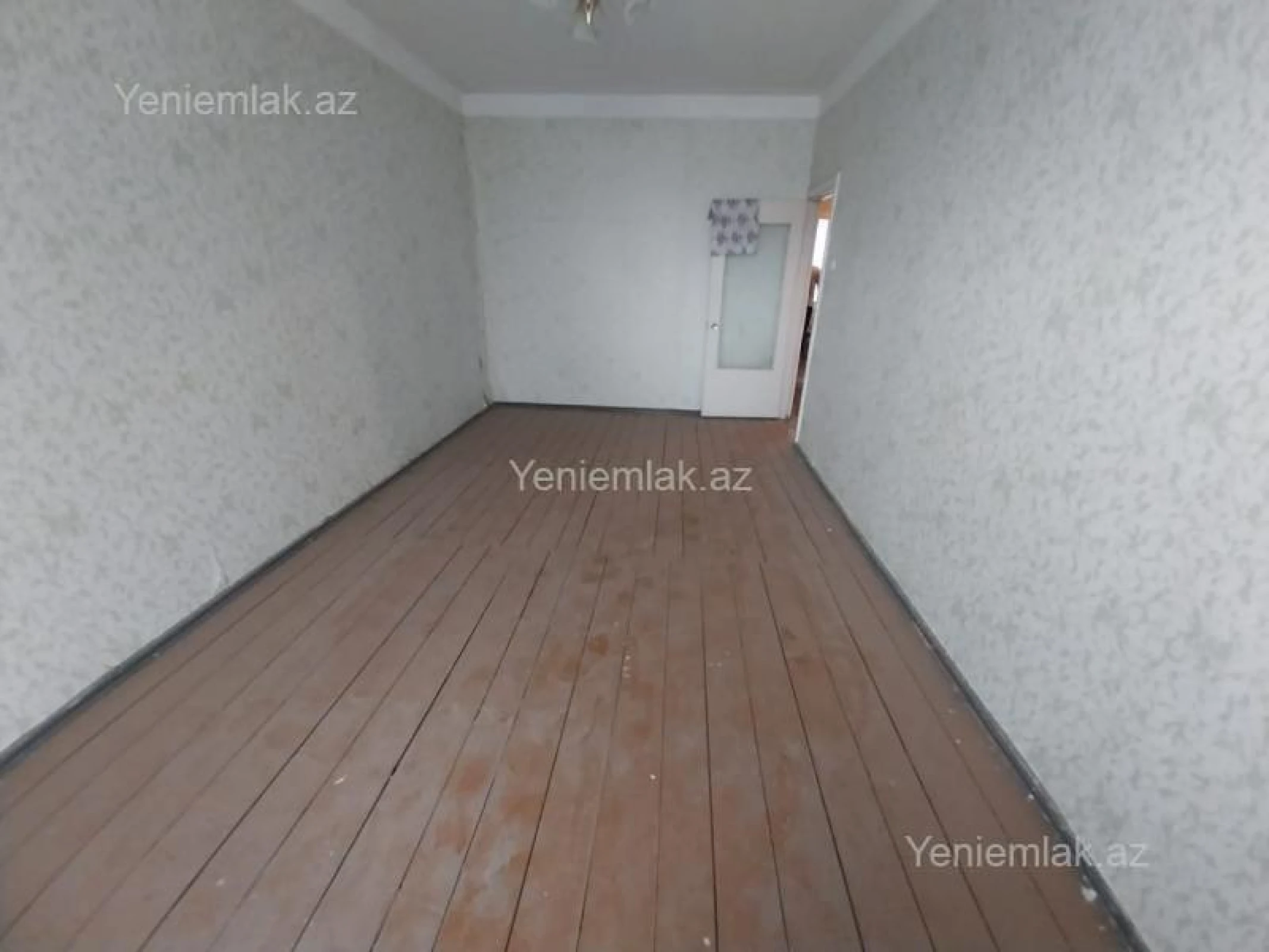 Satılır 3 otaqlı köhnə tikili 80 m²