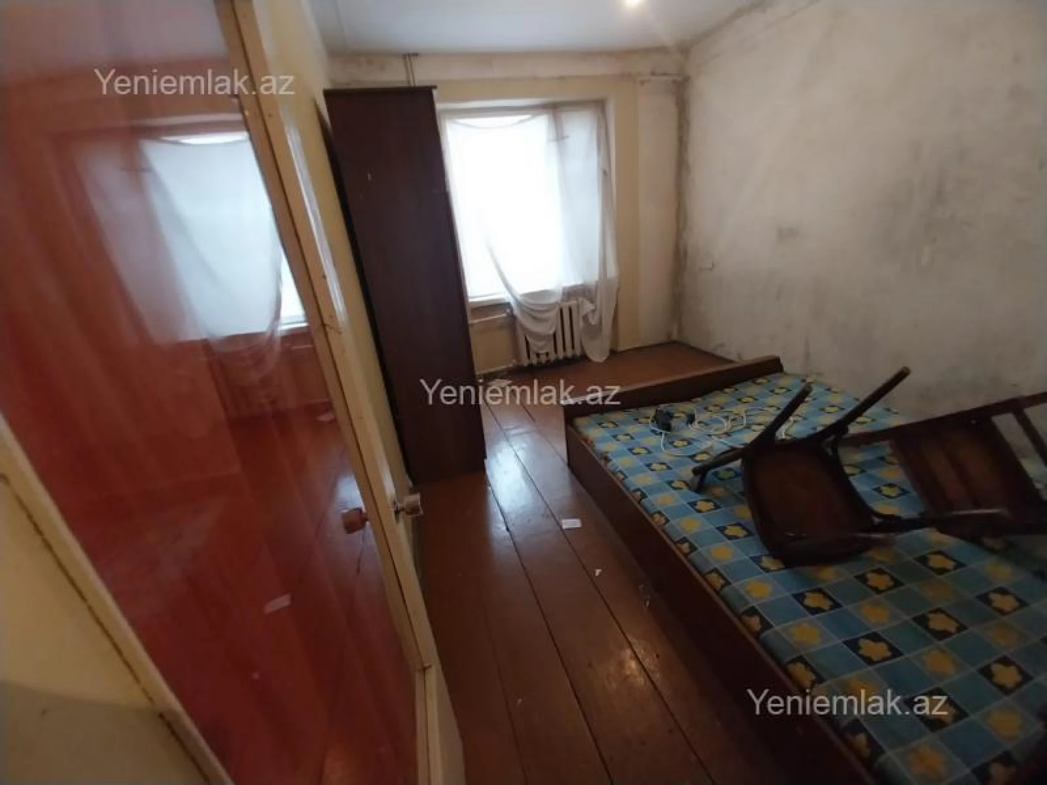 Satılır 3 otaqlı köhnə tikili 80 m²