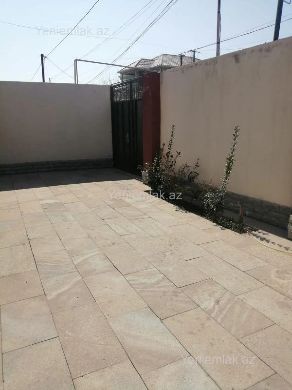 Satılır 3 otaqlı həyət evi 100 m²