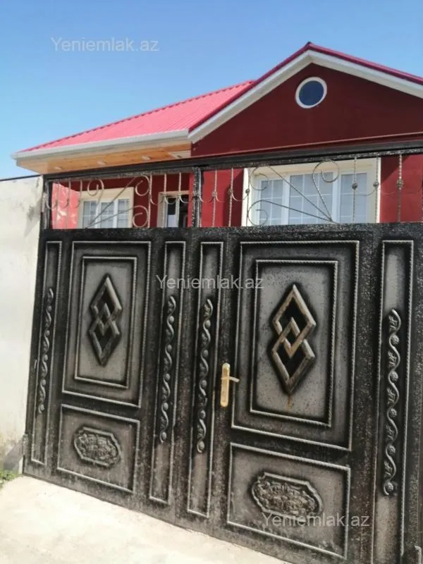 Satılır 3 otaqlı həyət evi 100 m²
