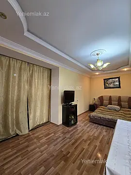 Satılır 6 otaqlı köhnə tikili 150 m²