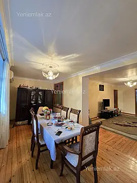 Satılır 6 otaqlı köhnə tikili 150 m²