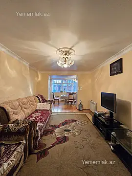 Satılır 6 otaqlı köhnə tikili 150 m²