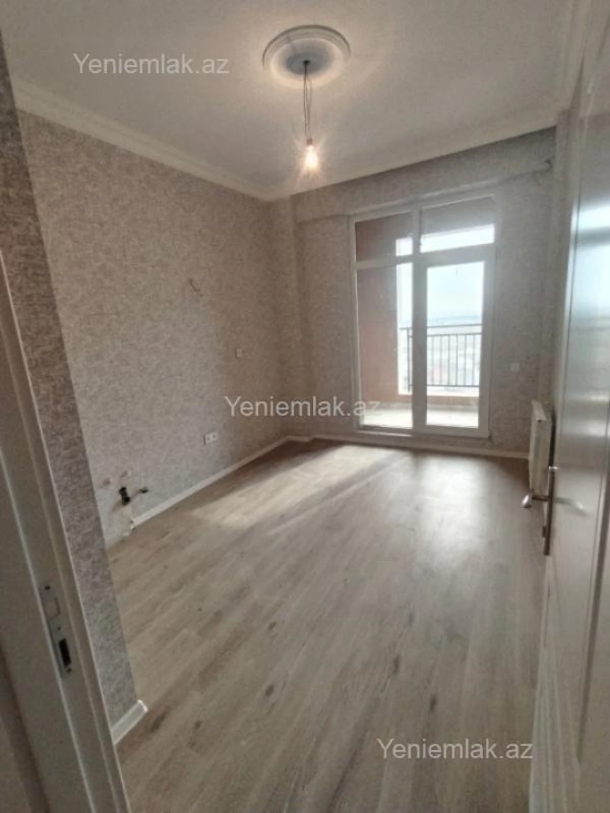 Satılır 3 otaqlı yeni tikili 75 m²