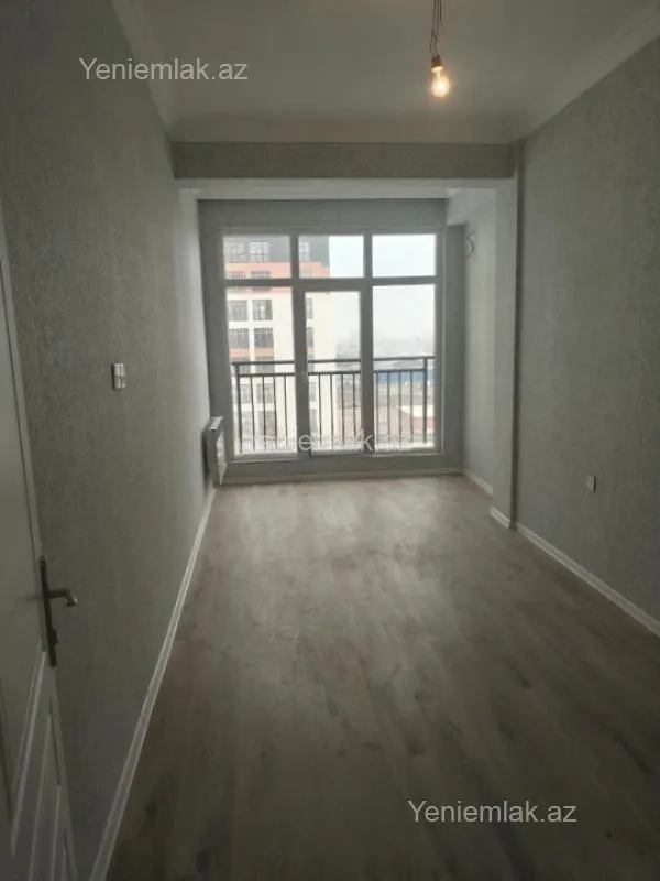 Satılır 3 otaqlı yeni tikili 75 m²