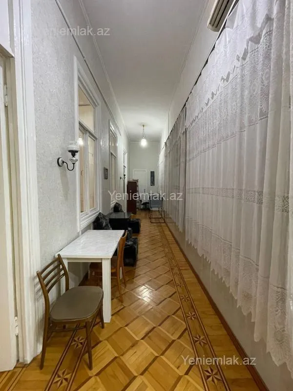 Satılır 3 otaqlı köhnə tikili 98 m²