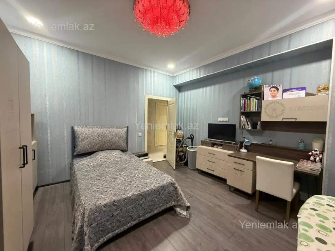 Satılır 3 otaqlı yeni tikili 82 m²
