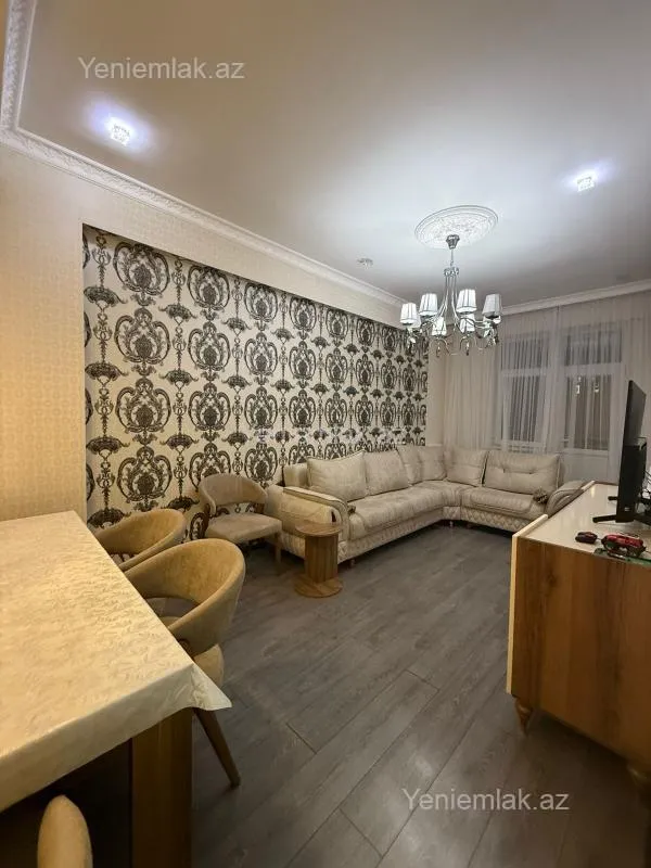 Satılır 3 otaqlı yeni tikili 82 m²