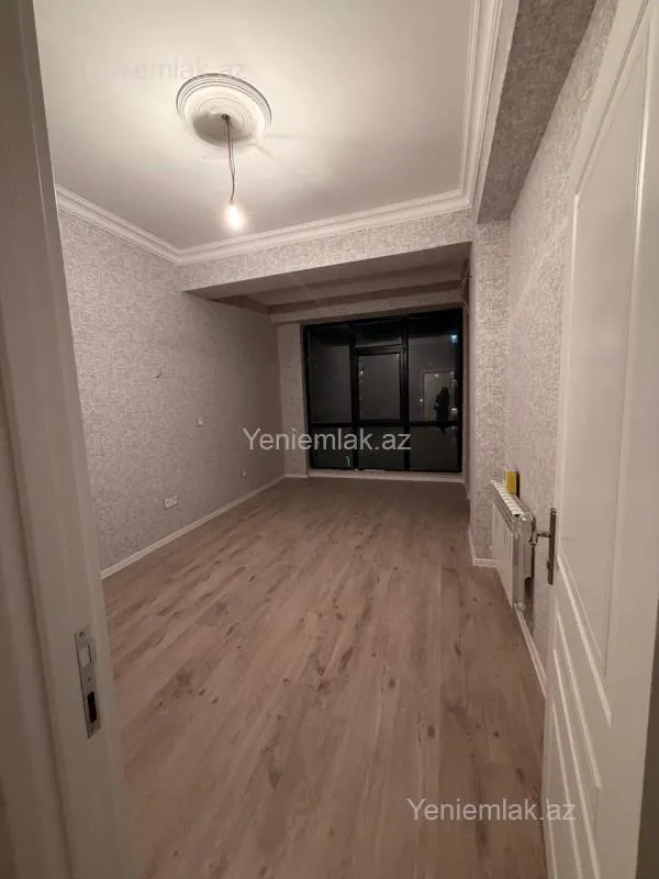 Satılır 3 otaqlı yeni tikili 95 m²