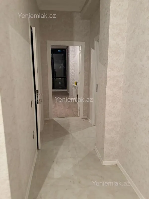 Satılır 3 otaqlı yeni tikili 95 m²