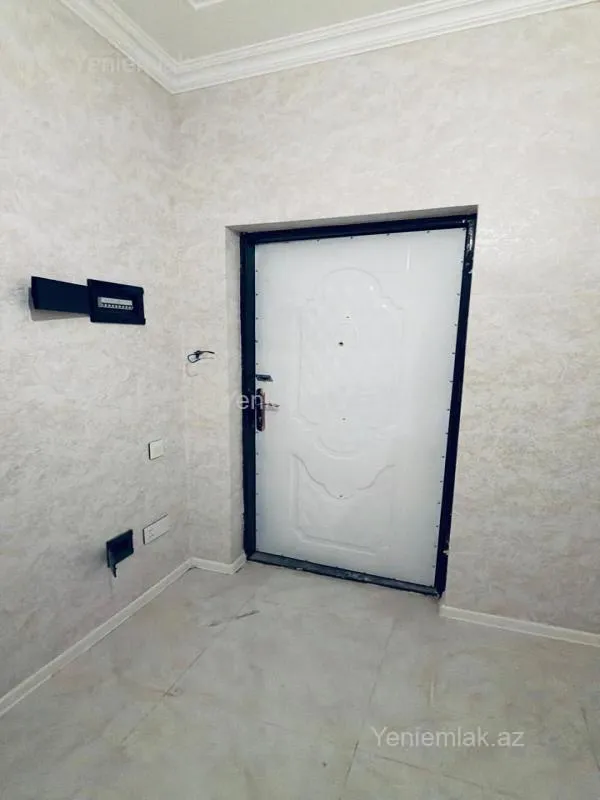 Satılır 3 otaqlı yeni tikili 95 m²