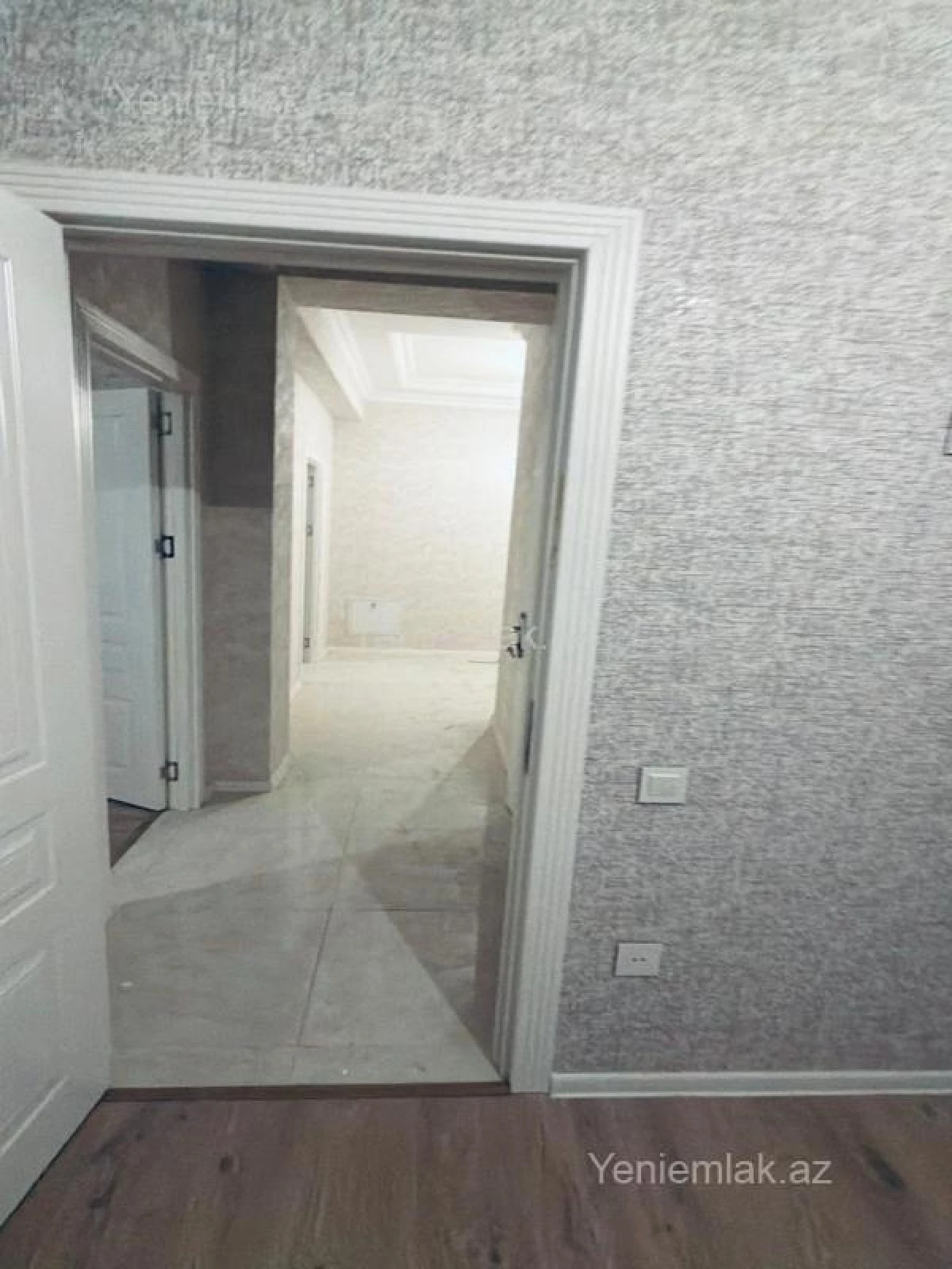 Satılır 3 otaqlı yeni tikili 95 m²