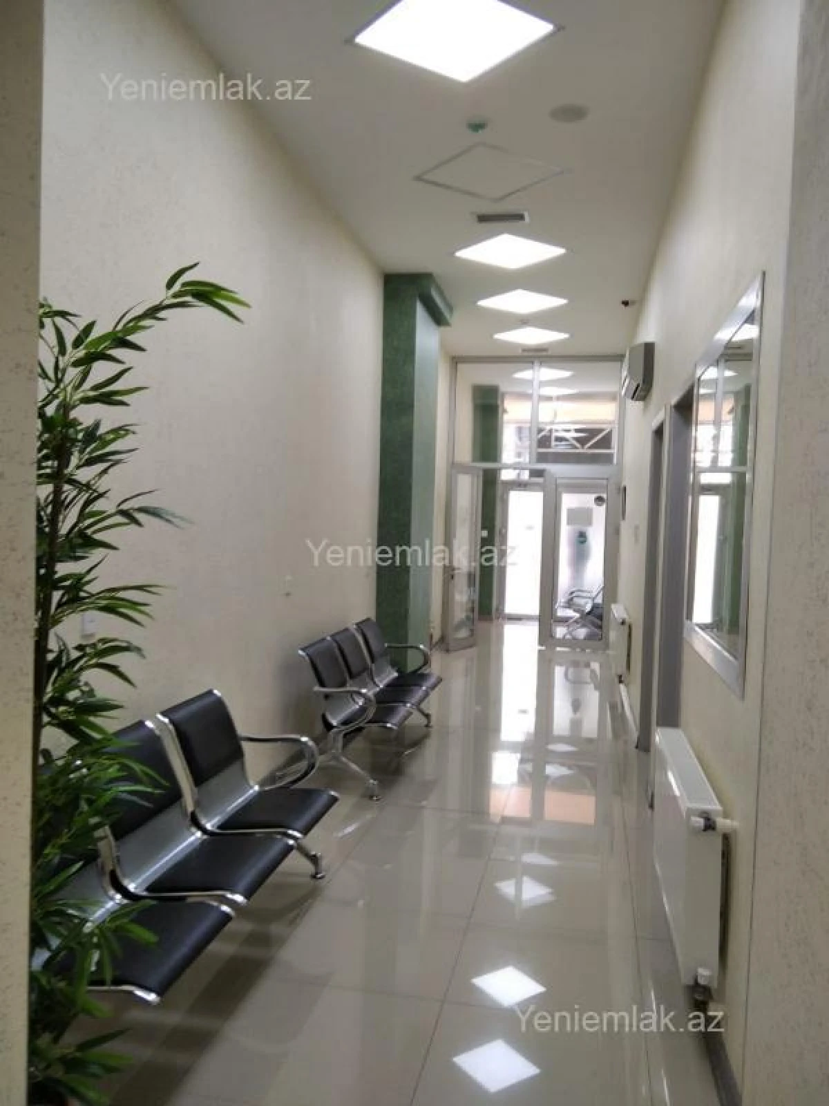 Satılır 11 otaqlı obyekt 270 m²