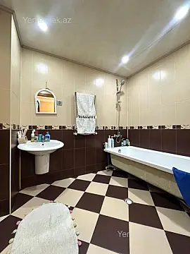 Satılır 3 otaqlı yeni tikili 120 m²
