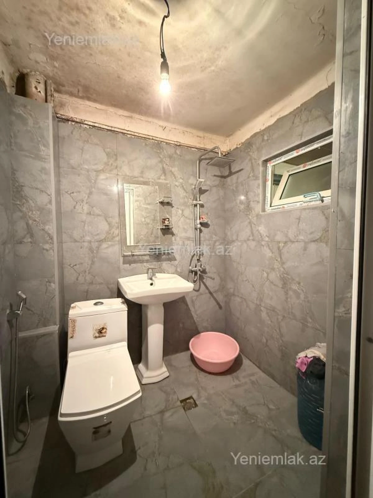 Satılır 2 otaqlı köhnə tikili 45 m²