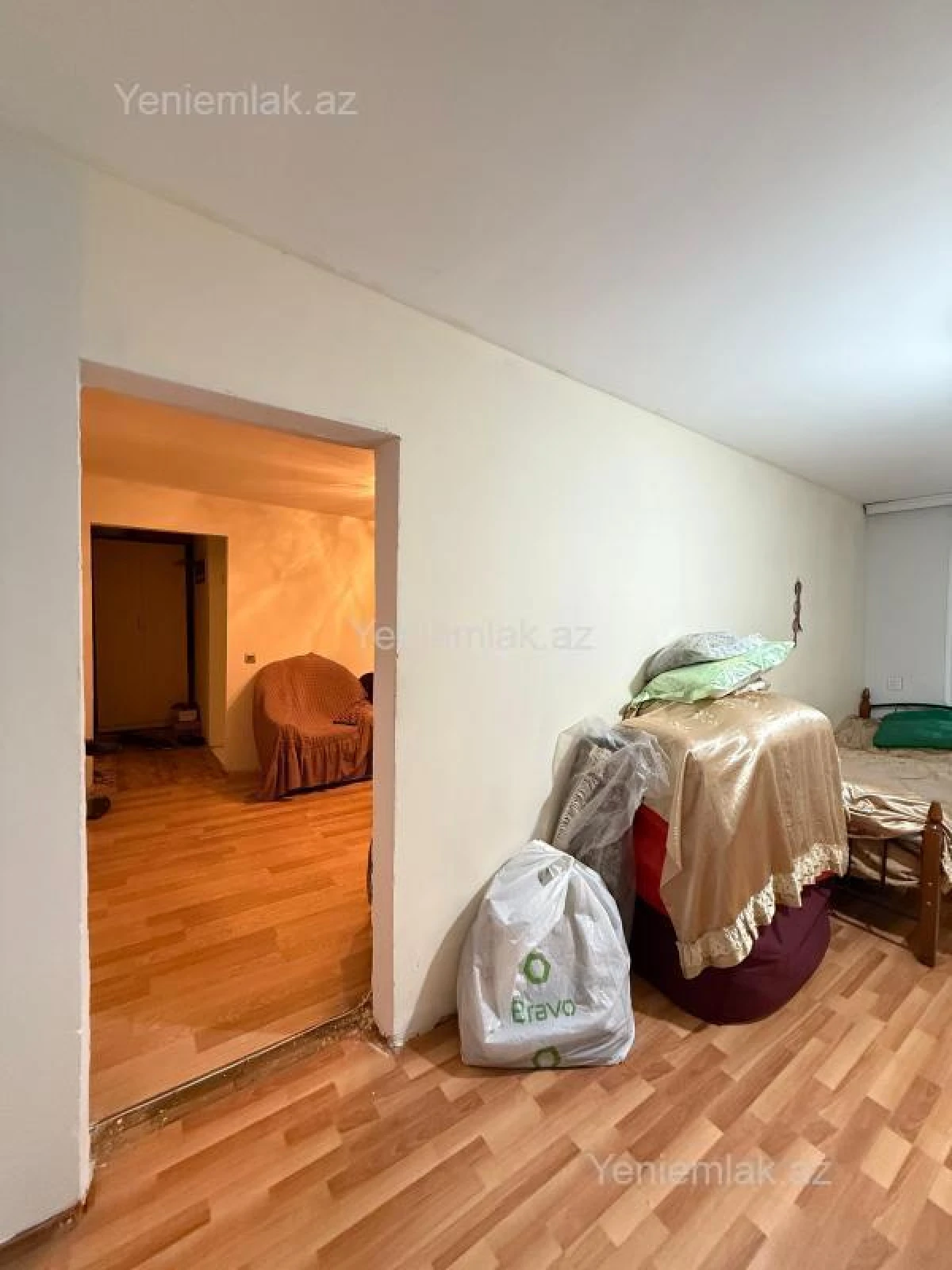 Satılır 2 otaqlı köhnə tikili 45 m²