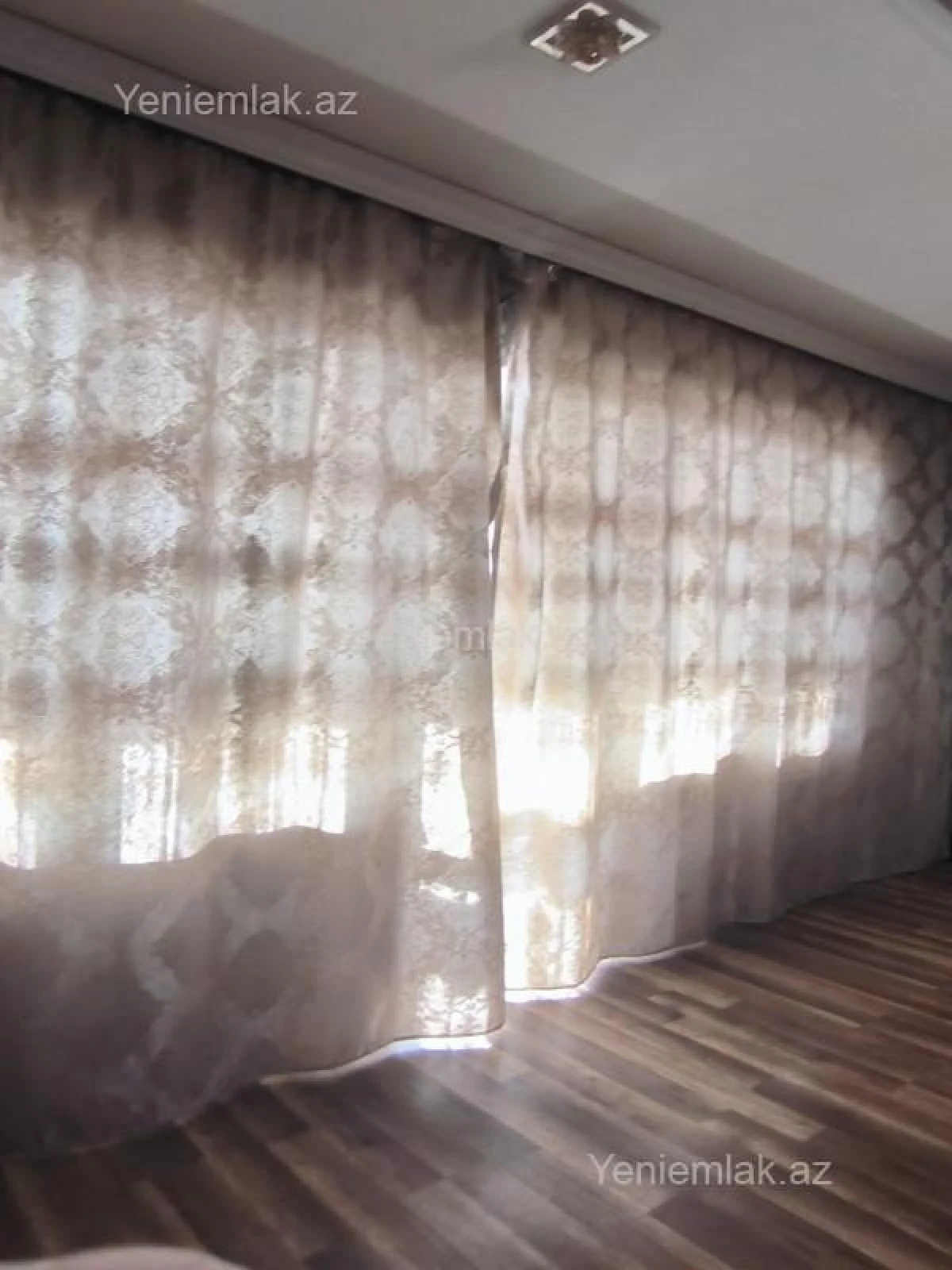 Satılır 3 otaqlı yeni tikili 105 m²