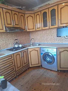 Satılır 2 otaqlı köhnə tikili 70 m²