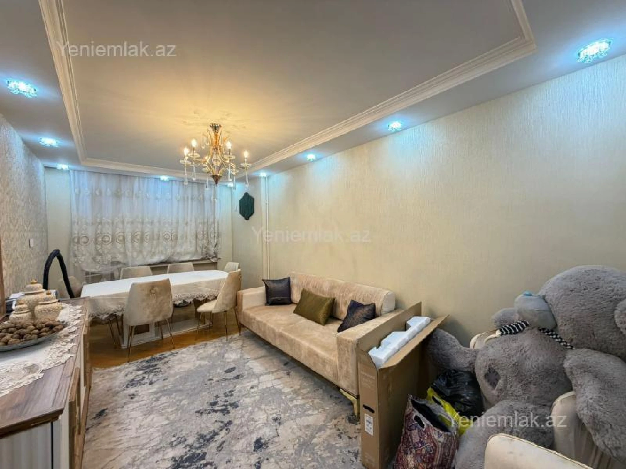 Satılır 4 otaqlı köhnə tikili 90 m²